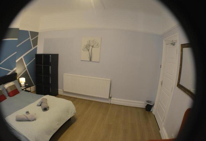 اتاق استاندارد سه نفره, Kensington Guest House Liverpool