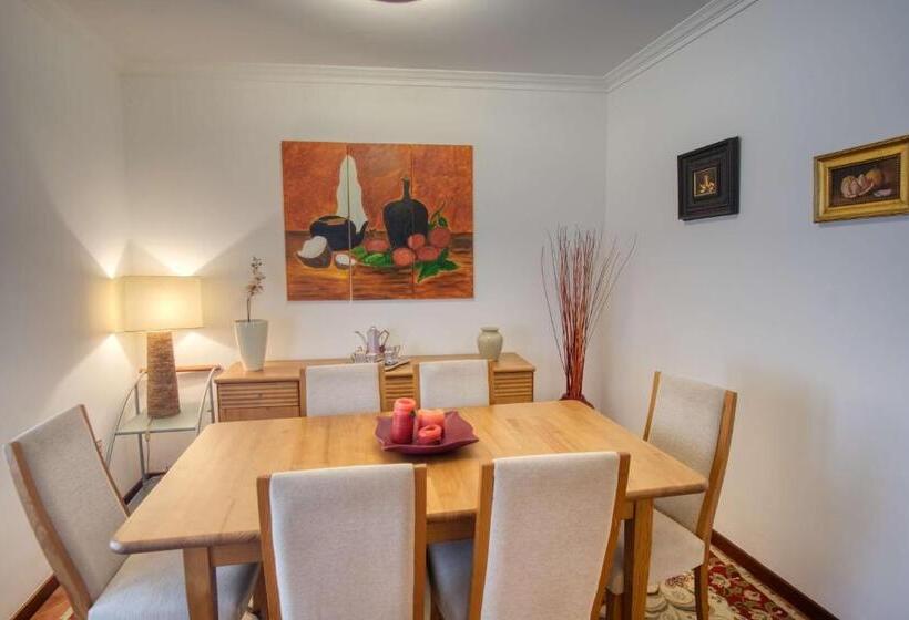 خانه 3 خوابه, Casa Da Touça