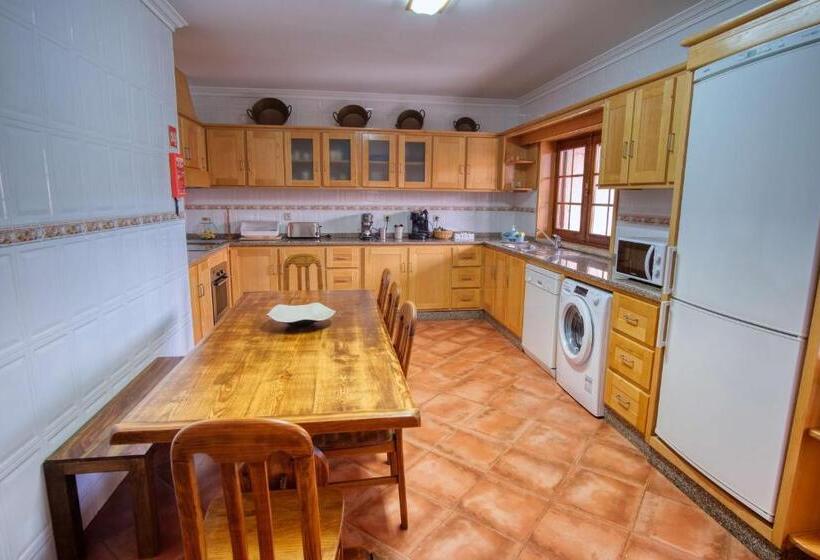 خانه 3 خوابه, Casa Da Touça