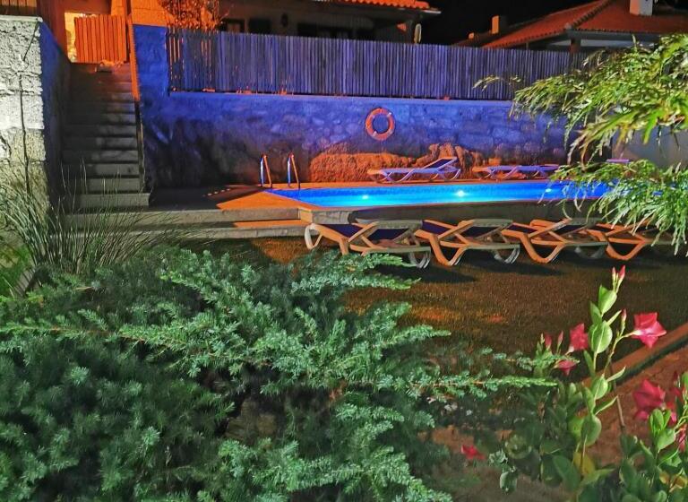 خانه 3 خوابه, Casa Da Touça