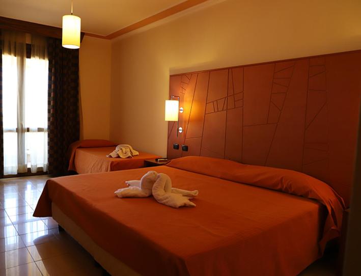 اتاق استاندارد سه نفره, Sibari Resort