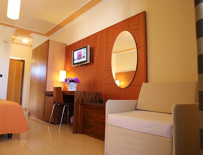 اتاق استاندارد سه نفره, Sibari Resort