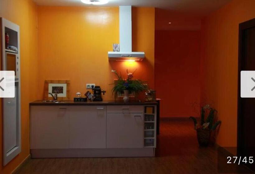 آپارتمان 3 خوابه, Apartamento Laza