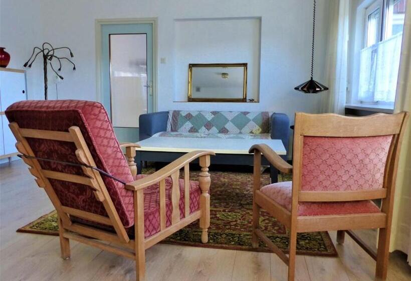 ویلای استاندارد با چشم‌انداز باغ, B&b Ut Kantuurke
