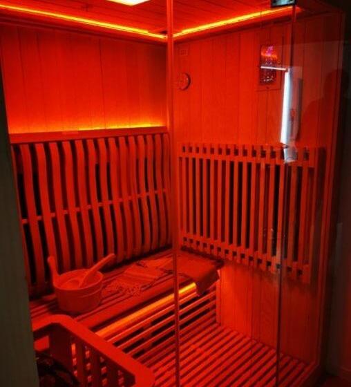 استودیوی استاندارد, Spabyelleetlui Spa Rouge Ou Bleu