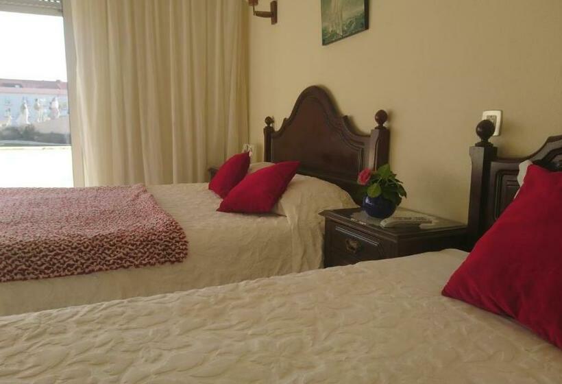 اتاق استاندارد سه نفره, Residencia Marto