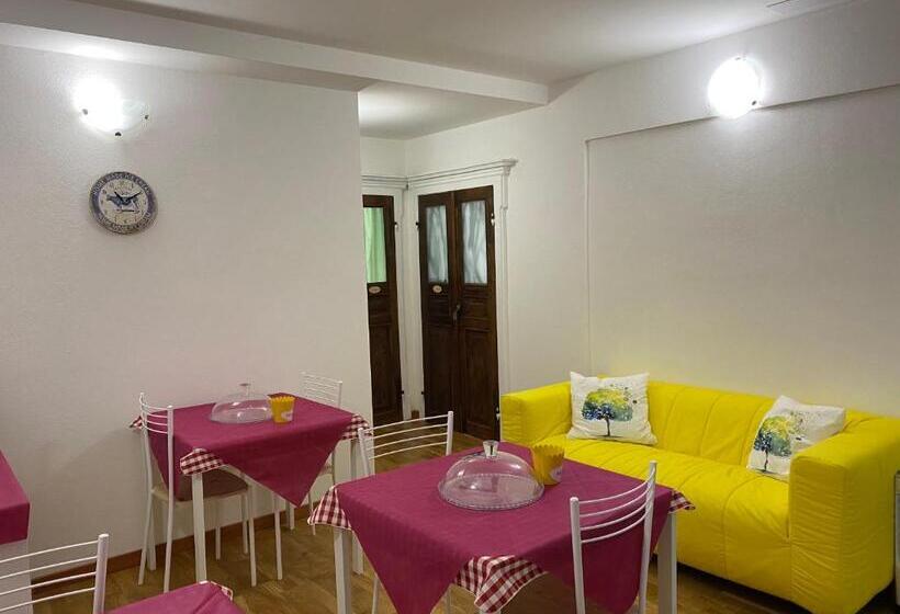 اتاق راحتی, B&b Dormire Dai Grimaldi