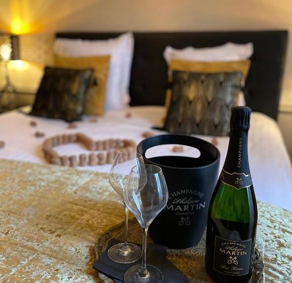 سوئیت با تخت بزرگ, Champagne Philippe Martin