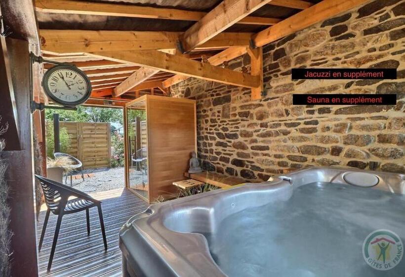 Standard room with outdoor bath, Le Haut Pont De La Baie