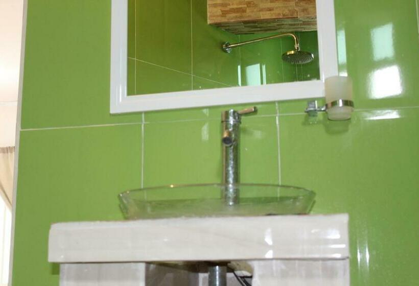 استودیوی لوکس, Villas Del Rey