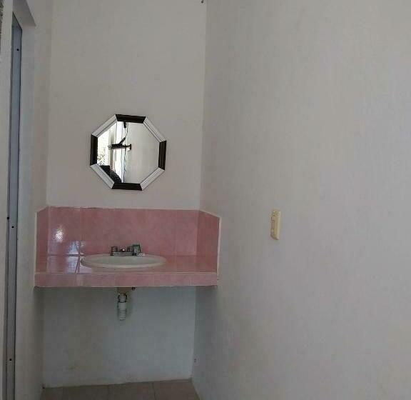 اتاق اکونومی, Villas Del Rey