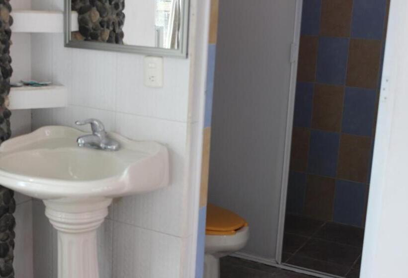 اتاق لوکس سه تخته, Villas Del Rey