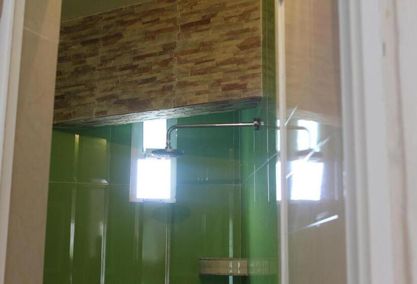 استودیوی لوکس, Villas Del Rey