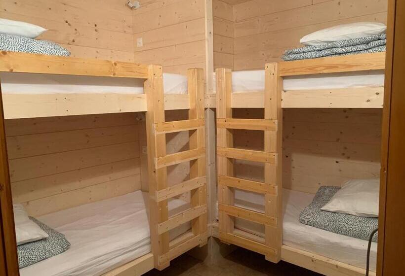 共用房间的床, Auberge De Bagnes   Le Backpacker