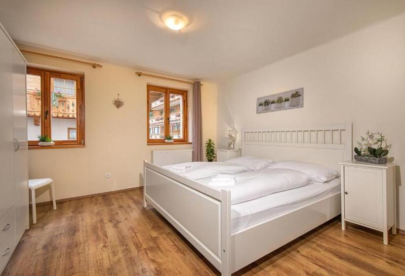 آپارتمان 1 خوابه با چشم‌انداز, Dorf Residenz