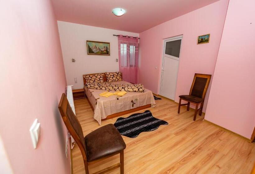 اتاق استاندارد, Pensiunea Tavisa
