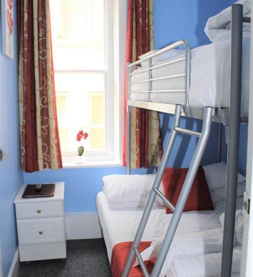 اتاق خانوادگی, Backpackers Blackpool Hotel & Suites