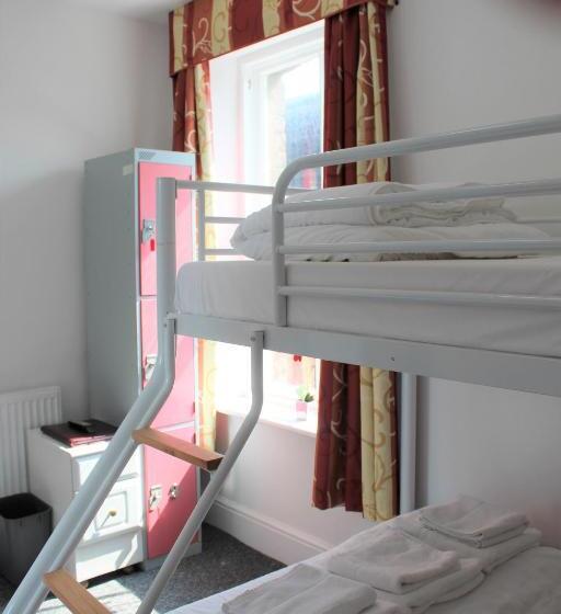 اتاق استاندارد, Backpackers Blackpool Hotel & Suites