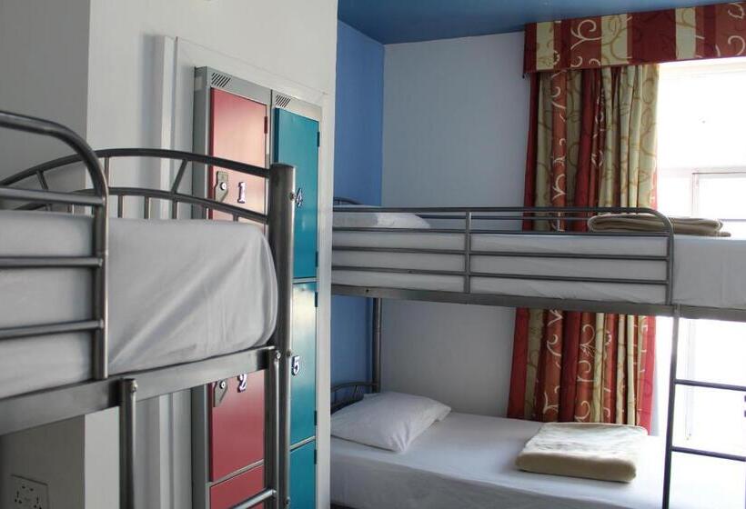 اتاق خانوادگی, Backpackers Blackpool Hotel & Suites