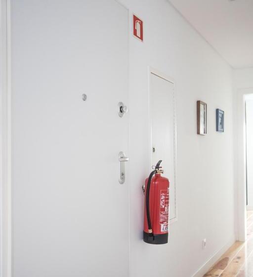 سوییت خانوادگی, Lx Design Apartment Near Congress Center