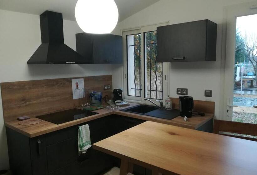 اتاق استاندارد با چشم‌انداز باغ, Chambre Avec Tout Le Confort D Un Appartement