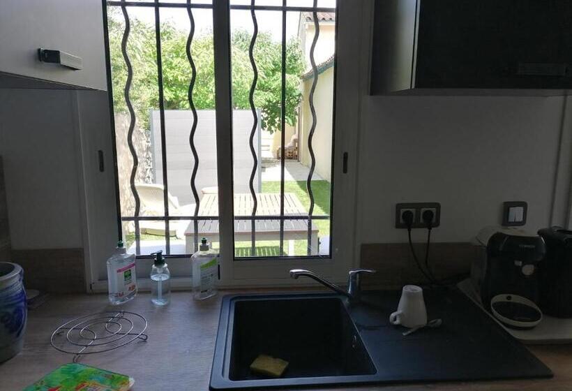 اتاق استاندارد با چشم‌انداز باغ, Chambre Avec Tout Le Confort D Un Appartement