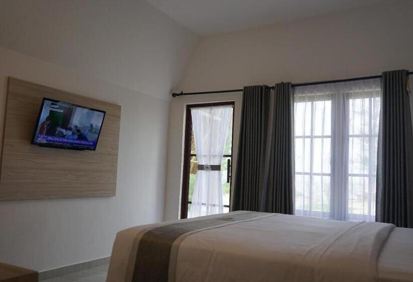 اتاق خانوادگی با چشم‌انداز باغ, Madu Tiga Beach And Resort