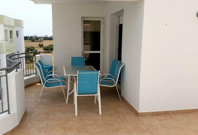 1 Bedroom Penthouse Apartment, Oceania Bay Village