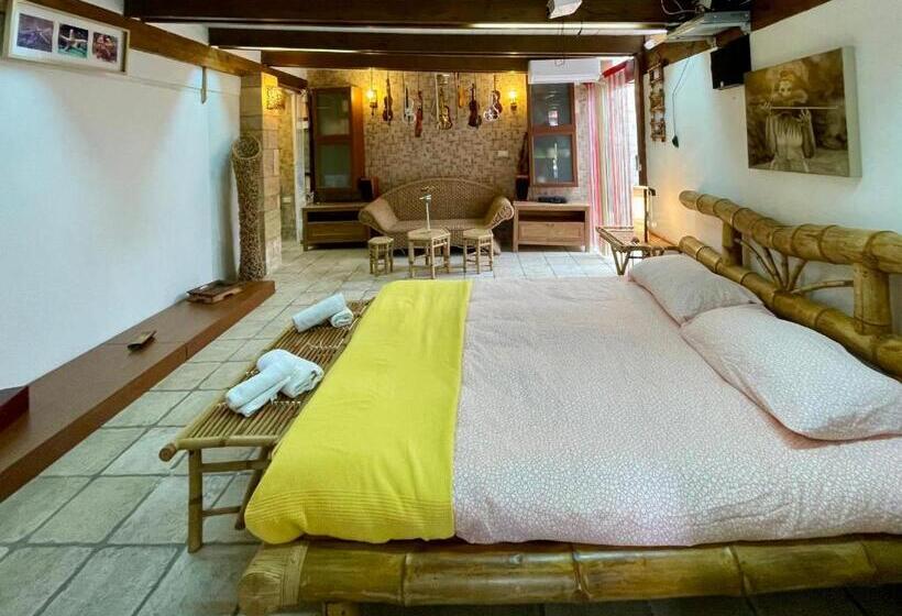 اتاق لوکس, Music House Alle Grotte