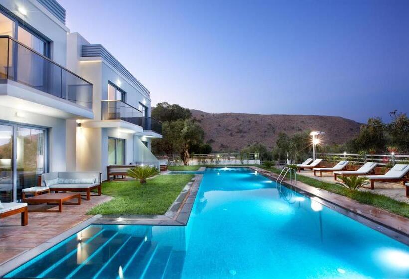ویلای یک اتاق خوابه با استخر شنا, Anna's House