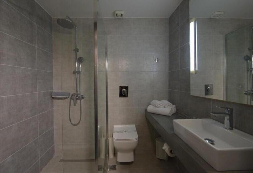 اتاق خانوادگی, Aristoteles Holiday Hotel And Spa