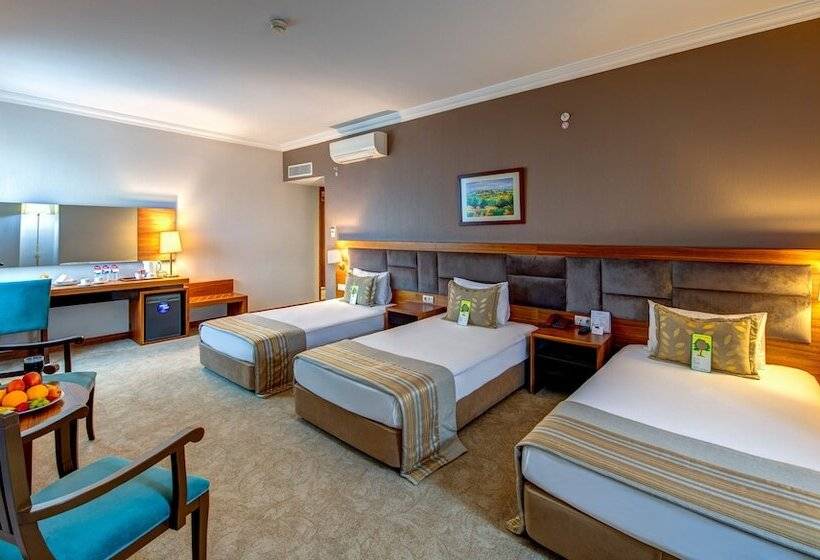 Chambre Triple Standard, Bera Konya Otel