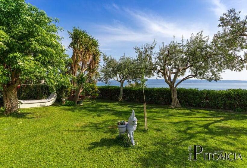 اتاق استاندارد با بالکن و چشم‌انداز دریا, Villa Pitomcia