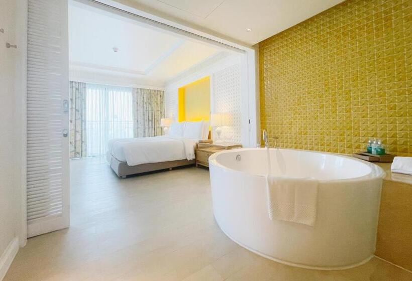 Suite Club, Amari Hua Hin