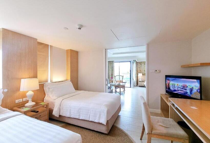 Club Suite with Views, Amari Hua Hin