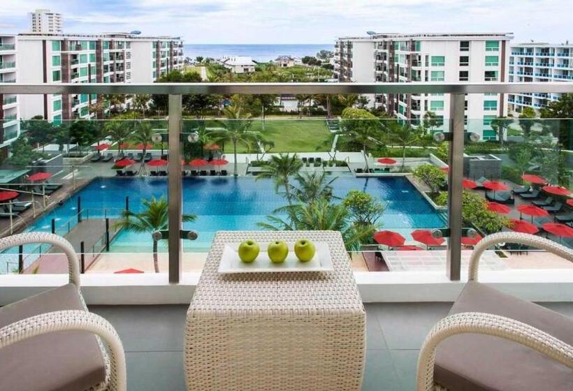 Club Suite Sea View, Amari Hua Hin