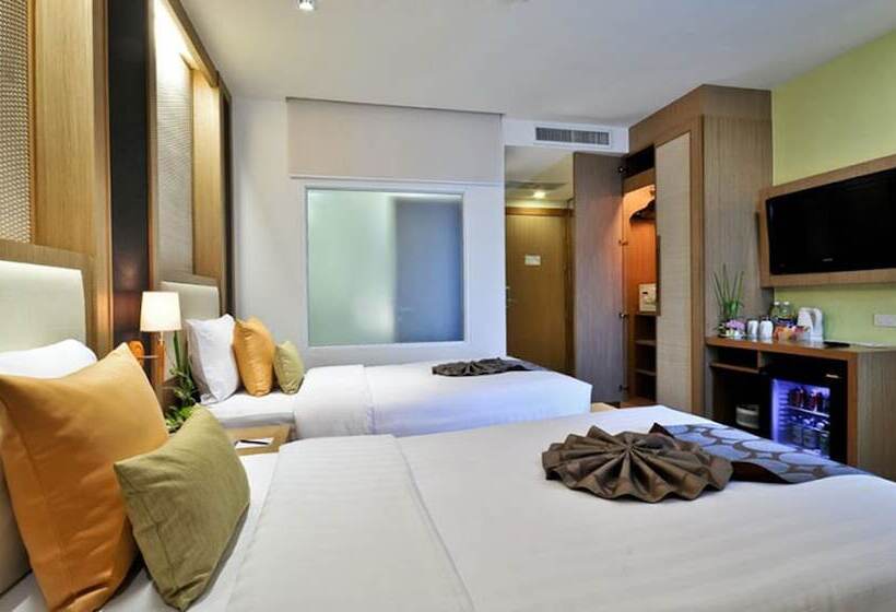 Chambre Supérieure, Ashlee Plaza Patong