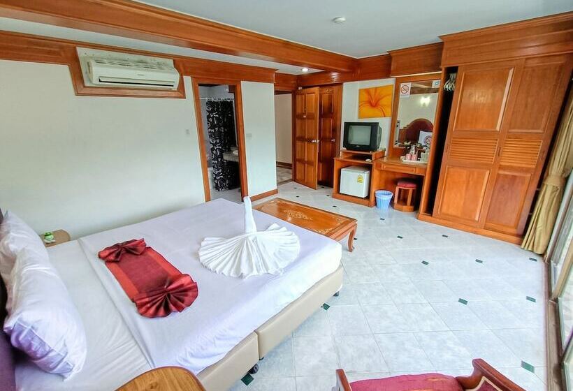 Deluxe Room with Balcony, Black Pearl