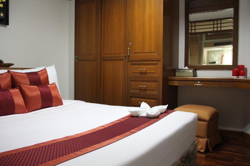 اتاق اجرایی, B.s. Court Hotel Sathorn