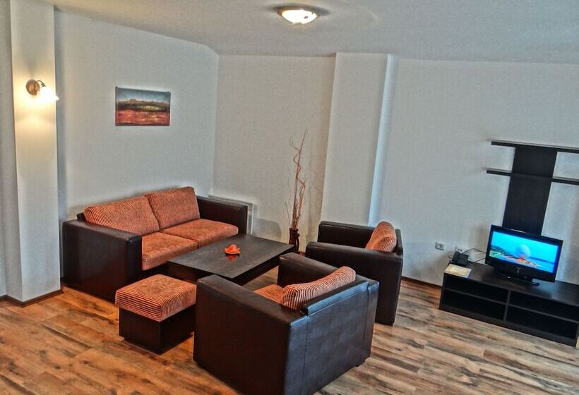 带2个卧室的公寓, Grand Royale Apartment Complex & Spa