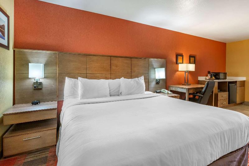 اتاق استاندارد با چشم‌انداز دریا, Hampton Inn Daytona Shoresoceanfront
