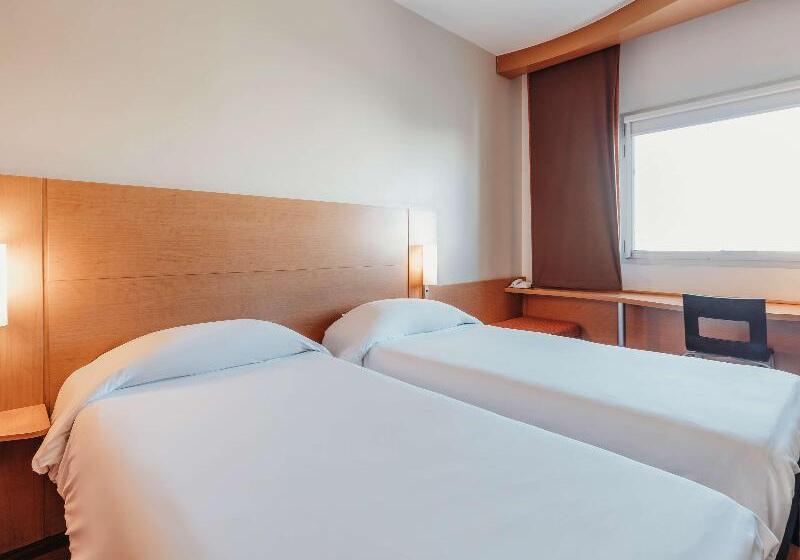 Standard Room, Ibis Tanger City Center