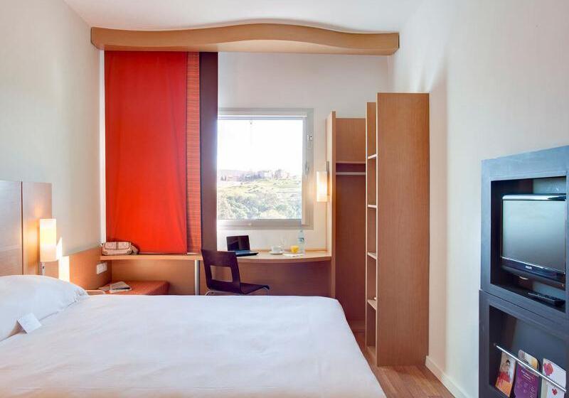 Standard Room, Ibis Tanger City Center