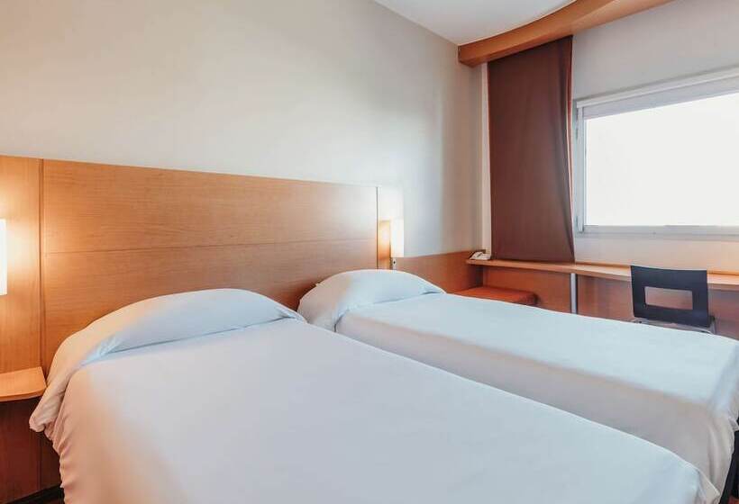 Standard Room, Ibis Tanger City Center