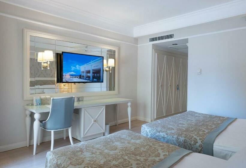 Трехместный Номер Базовый, Kaya Artemis Resort & Casino