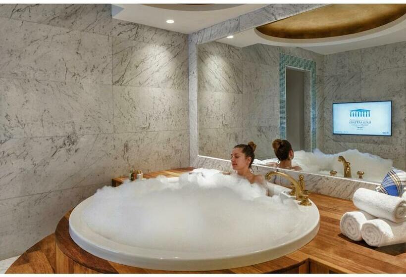 Люкс с гидромассажем, Kaya Artemis Resort & Casino