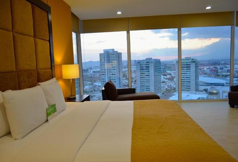 Suite Vista Ciudad, La Quinta By Wyndham Puebla Palmas Angelopolis