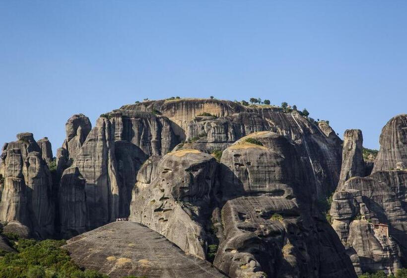 جناح عائلي, Meteoritis