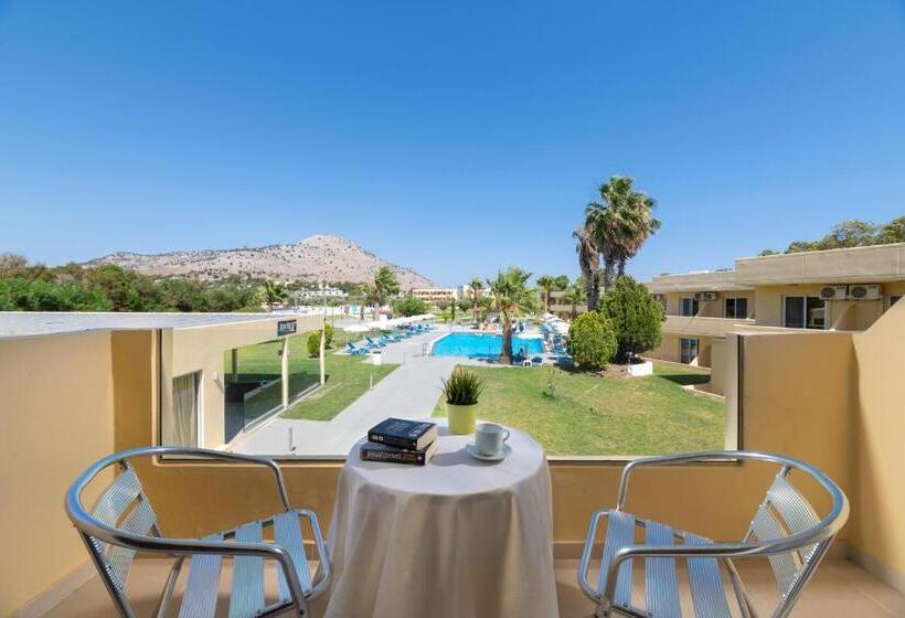 Standard Room with Balcony, Olive Garden