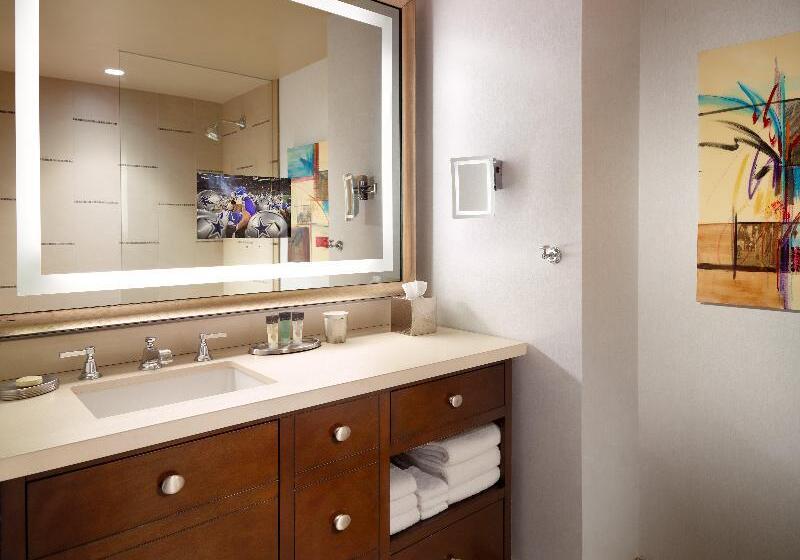 اتاق لوکس با تخت بزرگ, Omni Dallas